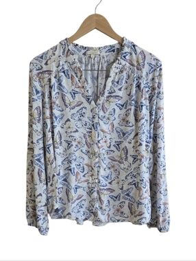 Kate & Sam Lightweight Long Sleeve Butterfly Button Down Blouse. Size Large